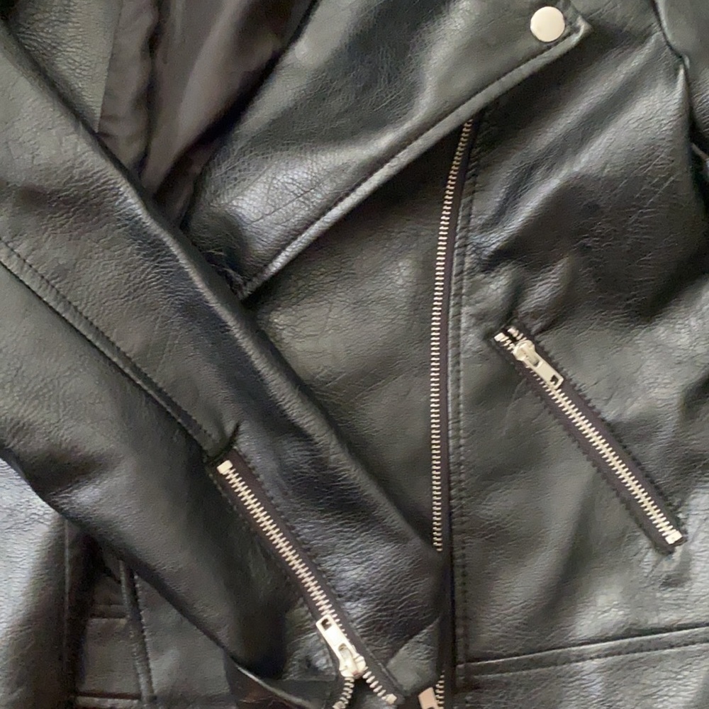 Leather jacket - Picture 4 of 4
